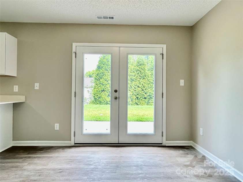 4424 Staffordshire Lane, Charlotte, NC 28213.  MLS# CAR4274521, YatesRealty ID 31803. 