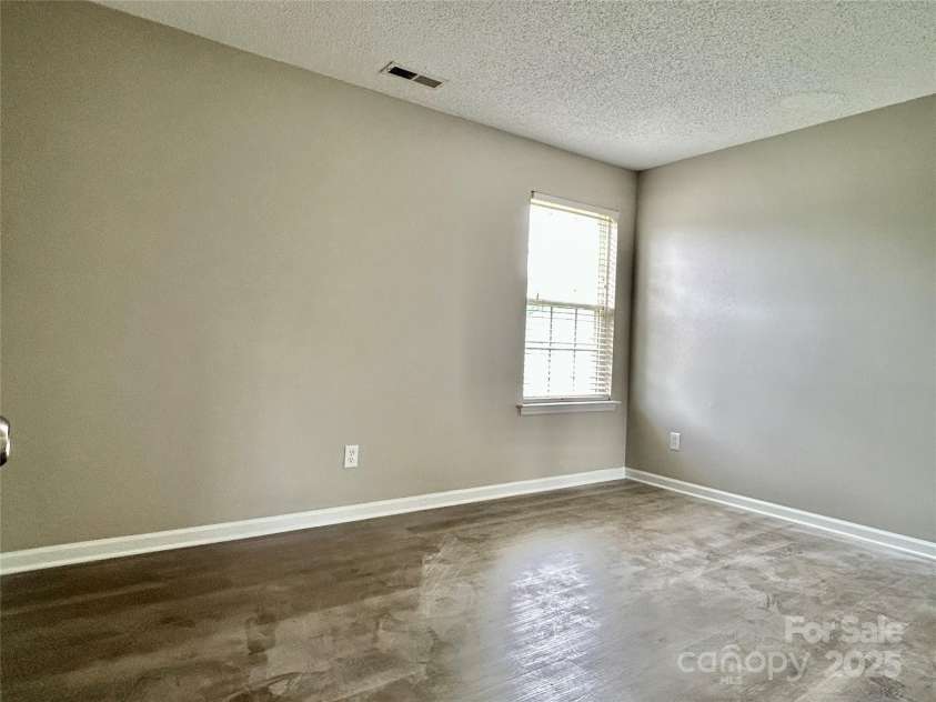 4424 Staffordshire Lane, Charlotte, NC 28213.  MLS# CAR4274521, YatesRealty ID 31803. 