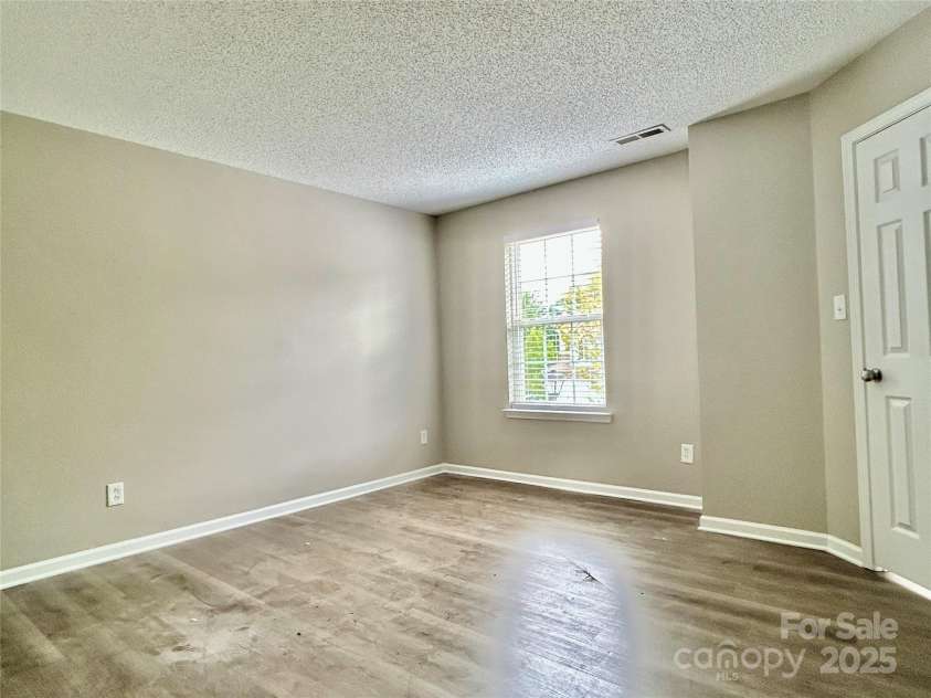 4424 Staffordshire Lane, Charlotte, NC 28213.  MLS# CAR4274521, YatesRealty ID 31803. 