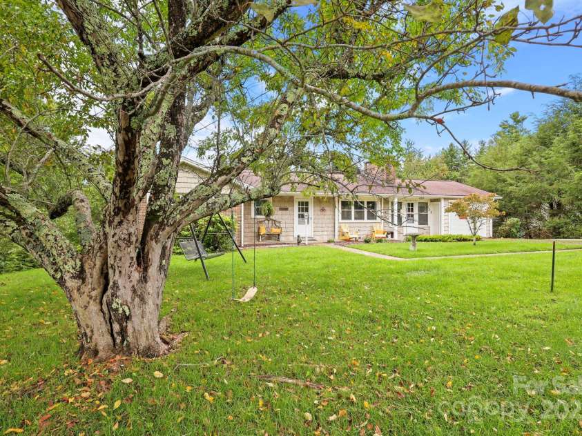 1074 Nikanor Road, West Jefferson, NC 28694.  MLS# CAR4289358, YatesRealty ID 31805. 