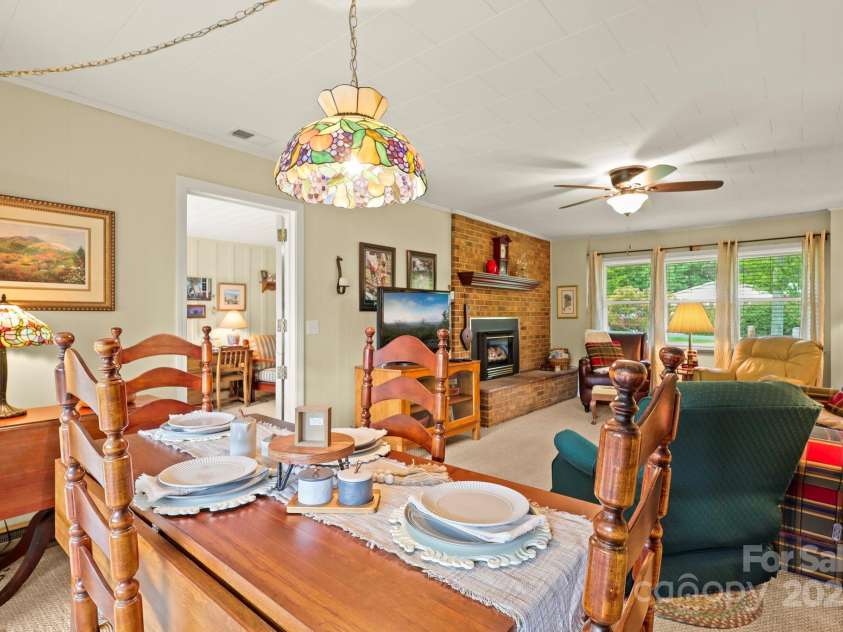 1074 Nikanor Road, West Jefferson, NC 28694.  MLS# CAR4289358, YatesRealty ID 31805. 