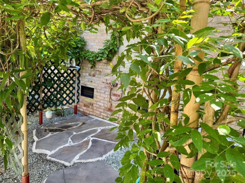 206 Rock Hill Avenue, Hendersonville, NC 28792.  MLS# CAR4280026, YatesRealty ID 31806. Outdoor shower