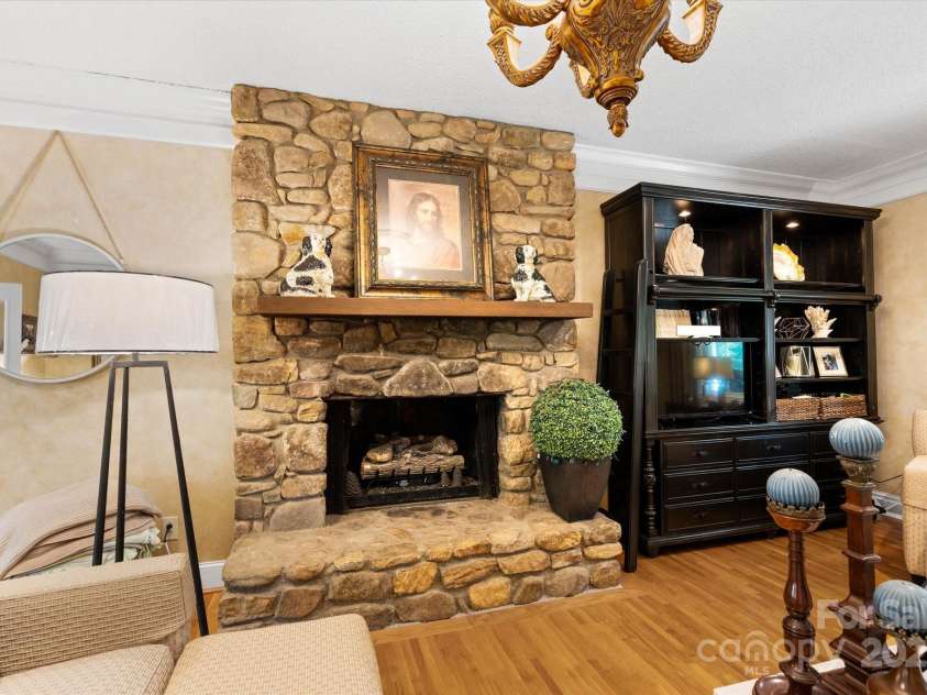 1496 Hardwood Circle, Newton, NC 28658.  MLS# CAR4281283, YatesRealty ID 31808. 