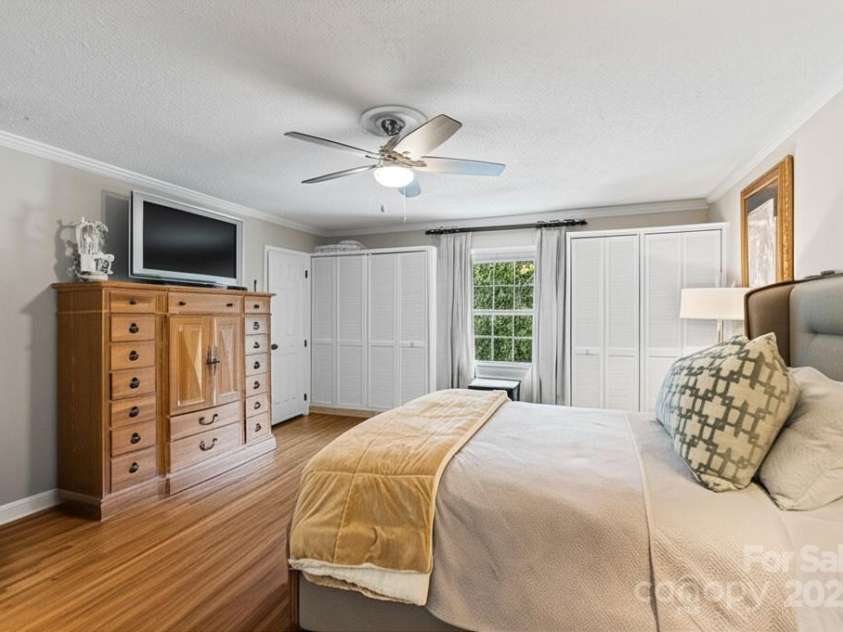 1496 Hardwood Circle, Newton, NC 28658.  MLS# CAR4281283, YatesRealty ID 31808. 