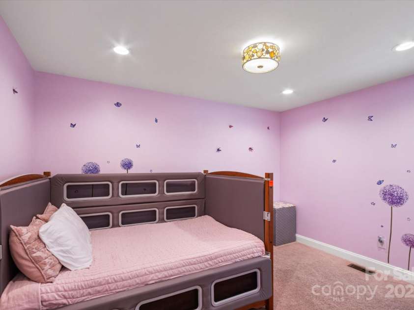 40 Alabama Avenue, Marion, NC 28752.  MLS# CAR4277488, YatesRealty ID 3181. 