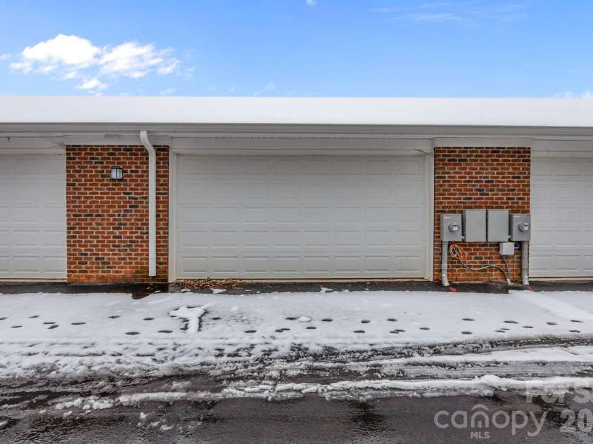 443 Beacon Street, Concord, NC 28027.  MLS# CAR4343723, YatesRealty ID 3181. 