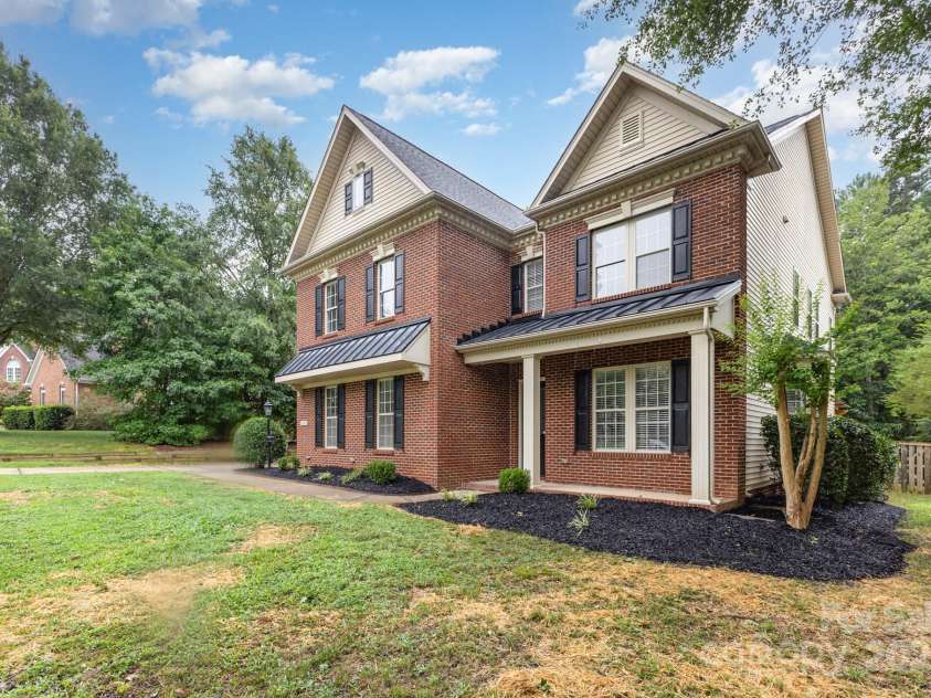 4204 Belle Meade Circle, Belmont, NC 28012.  MLS# CAR4288433, YatesRealty ID 31810. 