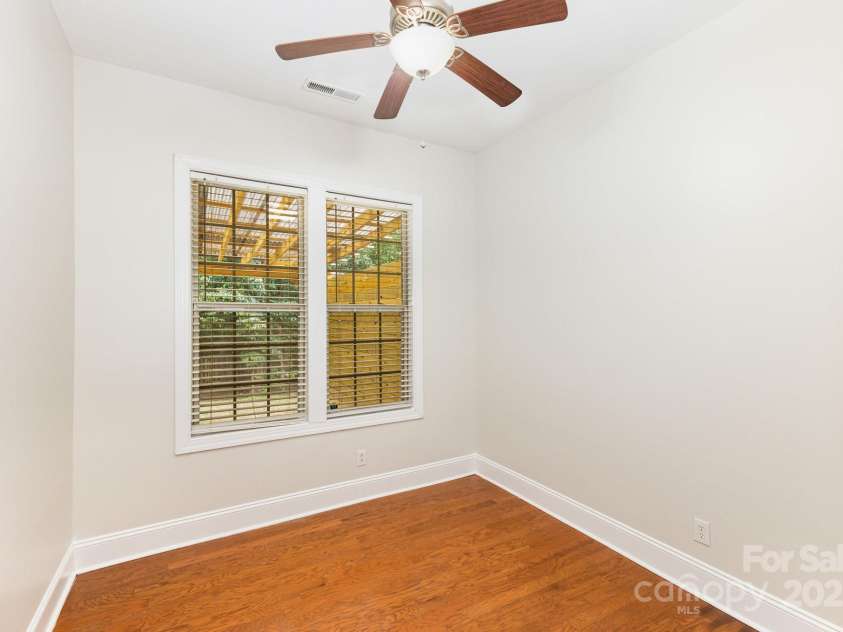 4204 Belle Meade Circle, Belmont, NC 28012.  MLS# CAR4288433, YatesRealty ID 31810. 