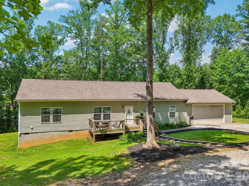 51 Hermit Springs Trail, Hendersonville, NC 28739.  MLS# CAR4394272, YatesRealty ID 31810. 