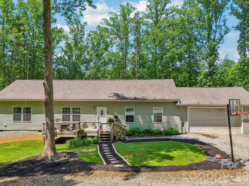 51 Hermit Springs Trail, Hendersonville, NC 28739.  MLS# CAR4394272, YatesRealty ID 31810. 