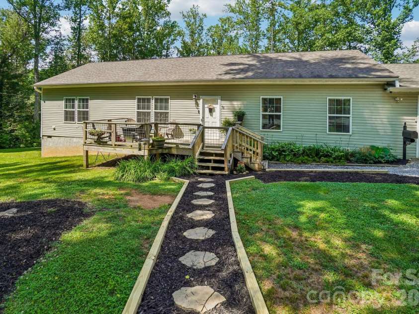 51 Hermit Springs Trail, Hendersonville, NC 28739.  MLS# CAR4394272, YatesRealty ID 31810. 