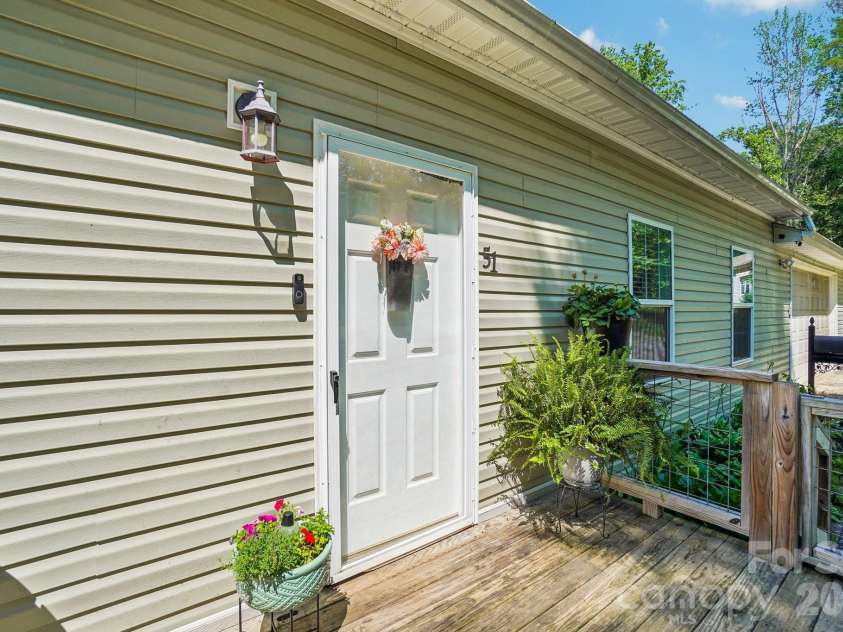 51 Hermit Springs Trail, Hendersonville, NC 28739.  MLS# CAR4394272, YatesRealty ID 31810. 