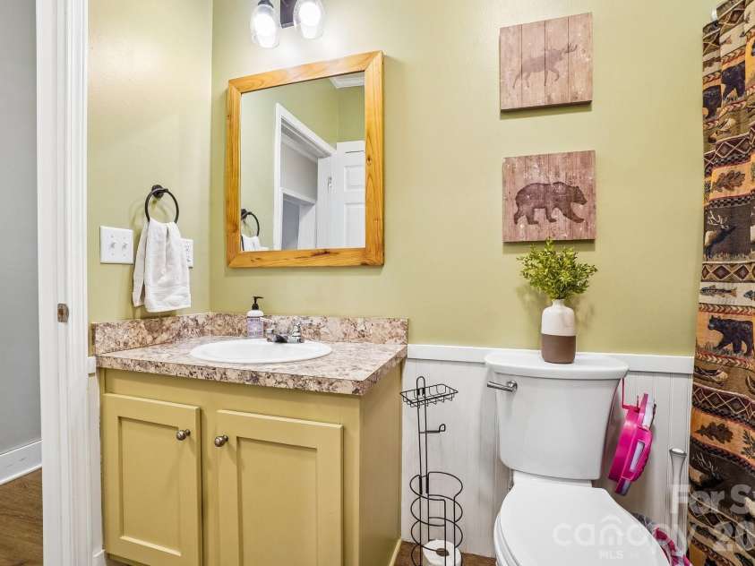 51 Hermit Springs Trail, Hendersonville, NC 28739.  MLS# CAR4394272, YatesRealty ID 31810. 
