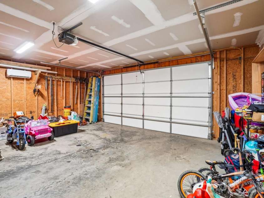 51 Hermit Springs Trail, Hendersonville, NC 28739.  MLS# CAR4394272, YatesRealty ID 31810. 