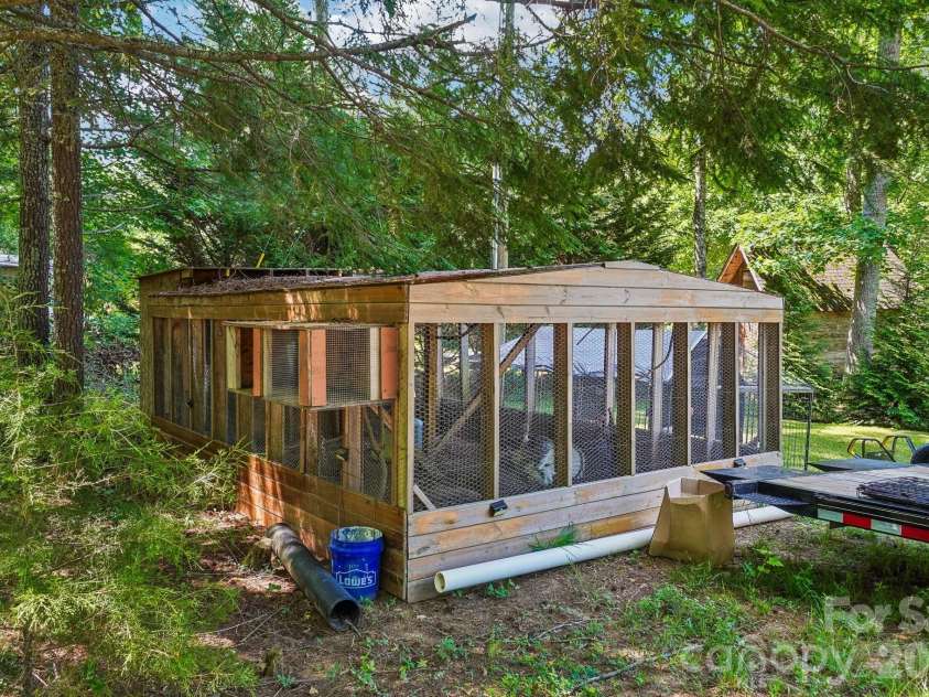 51 Hermit Springs Trail, Hendersonville, NC 28739.  MLS# CAR4394272, YatesRealty ID 31810. 