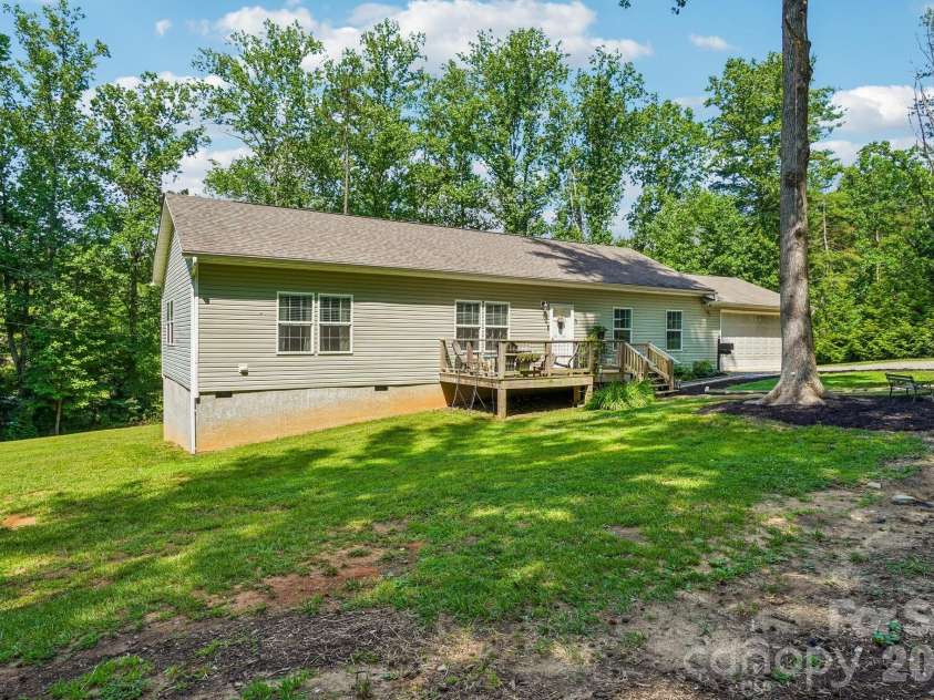 51 Hermit Springs Trail, Hendersonville, NC 28739.  MLS# CAR4394272, YatesRealty ID 31810. 