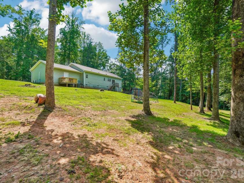 51 Hermit Springs Trail, Hendersonville, NC 28739.  MLS# CAR4394272, YatesRealty ID 31810. 