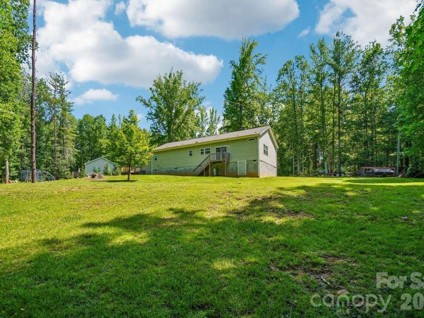 51 Hermit Springs Trail, Hendersonville, NC 28739.  MLS# CAR4394272, YatesRealty ID 31810. 