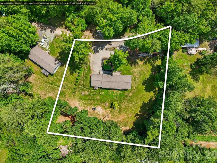 51 Hermit Springs Trail, Hendersonville, NC 28739.  MLS# CAR4394272, YatesRealty ID 31810. 