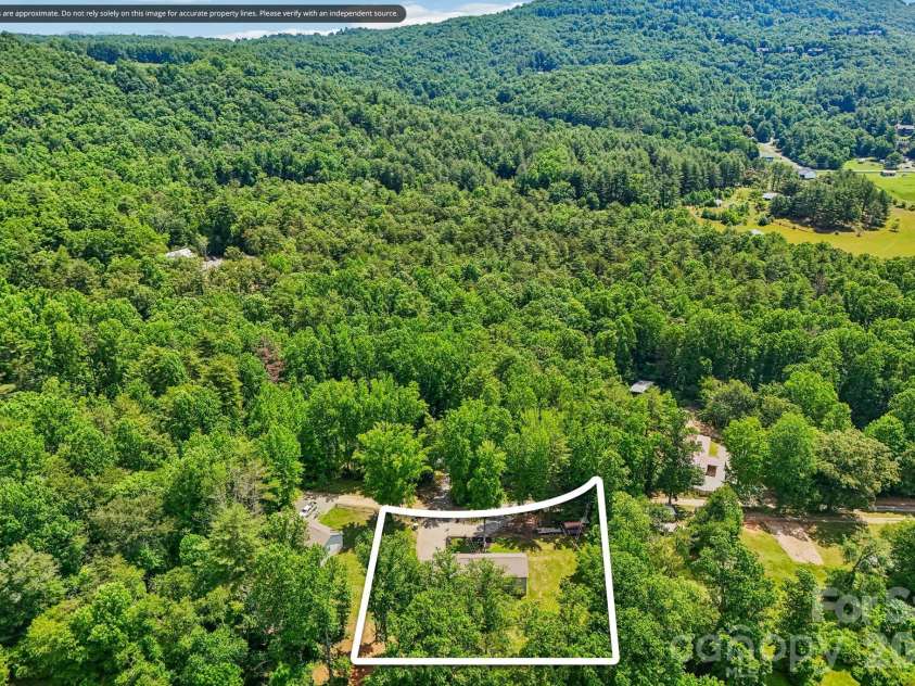 51 Hermit Springs Trail, Hendersonville, NC 28739.  MLS# CAR4394272, YatesRealty ID 31810. 