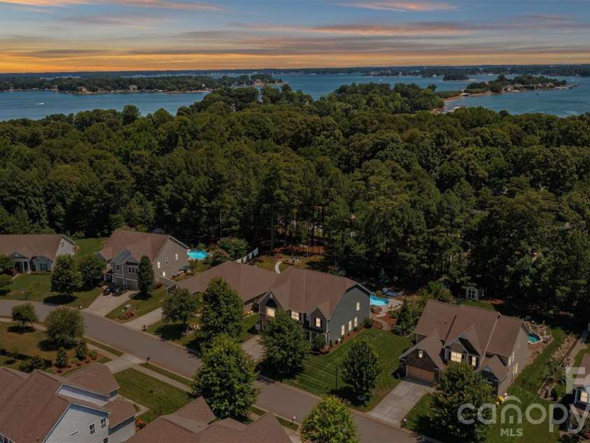 7658 Lazy Hollow Lane, Denver, NC 28037.  MLS# CAR4393866, YatesRealty ID 31812. 