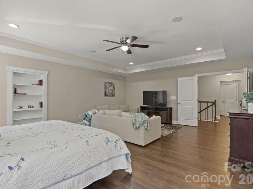 7658 Lazy Hollow Lane, Denver, NC 28037.  MLS# CAR4393866, YatesRealty ID 31812. 