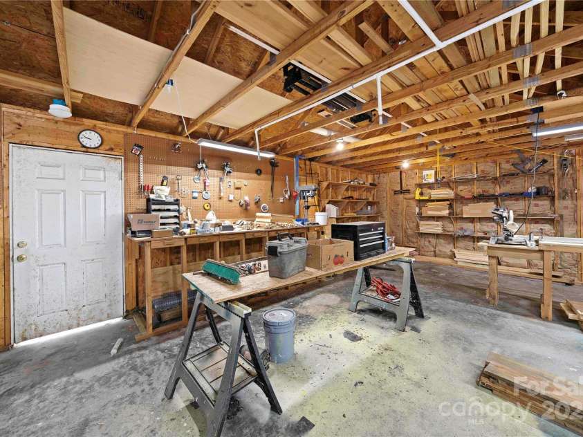 2207 Stagecoach Trail, Shelby, NC 28150.  MLS# CAR4290259, YatesRealty ID 31813. Garage