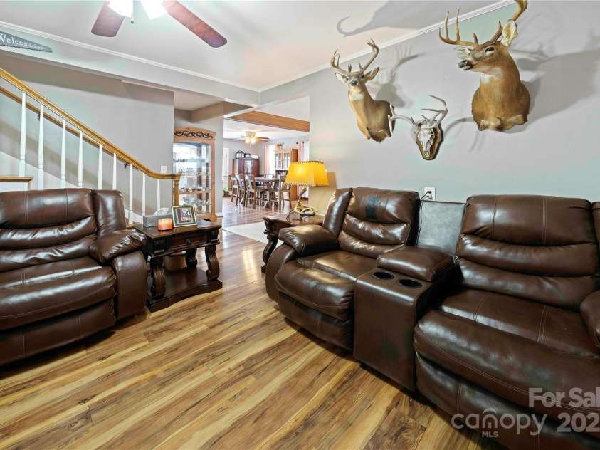 2207 Stagecoach Trail, Shelby, NC 28150.  MLS# CAR4290259, YatesRealty ID 31813. Living Room