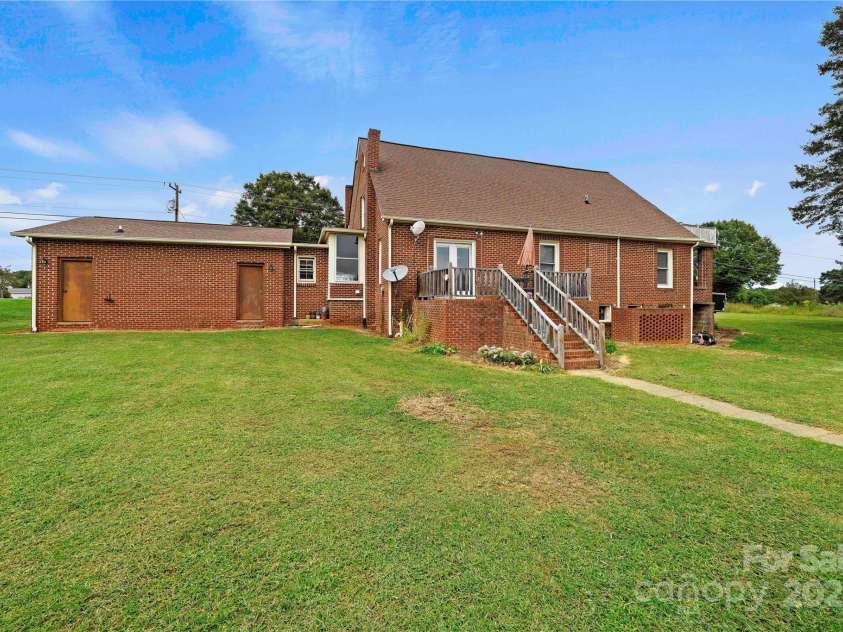2207 Stagecoach Trail, Shelby, NC 28150.  MLS# CAR4290259, YatesRealty ID 31813. Rear