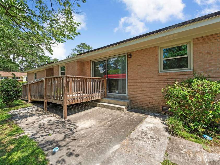 8121 Greenbrook Road, Columbia, SC 29223.  MLS# CAR4393949, YatesRealty ID 31814. 