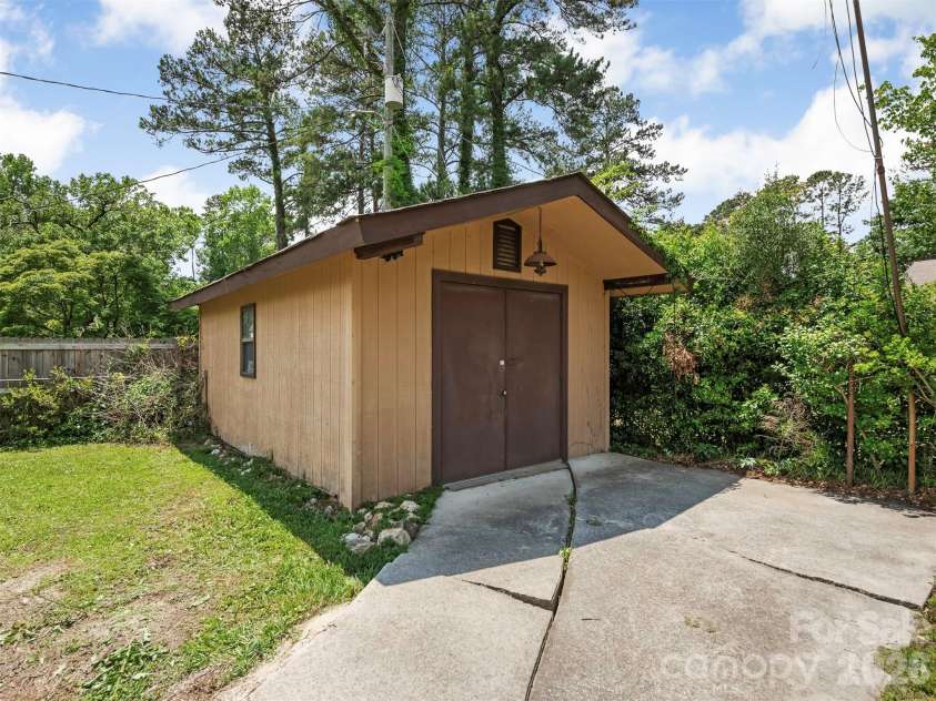 8121 Greenbrook Road, Columbia, SC 29223.  MLS# CAR4393949, YatesRealty ID 31814. 
