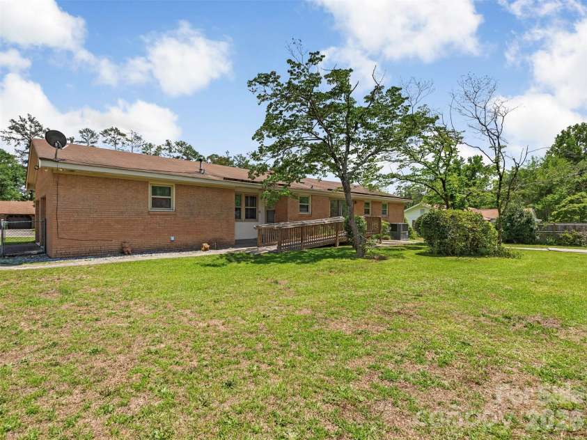8121 Greenbrook Road, Columbia, SC 29223.  MLS# CAR4393949, YatesRealty ID 31814. 