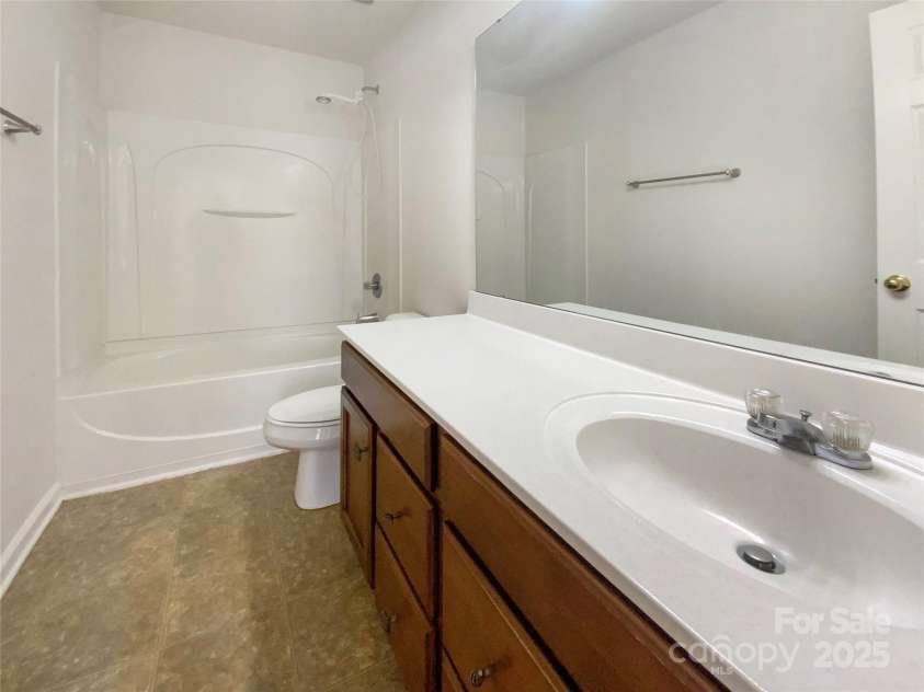 13903 Mallard Roost Road, Charlotte, NC 28262.  MLS# CAR4224651, YatesRealty ID 31815. 