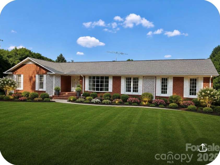 5500 Saddlewood Lane, Mint Hill, NC 28227.  MLS# CAR4382931, YatesRealty ID 31815. 5500 Saddlewood with additional landscaping!