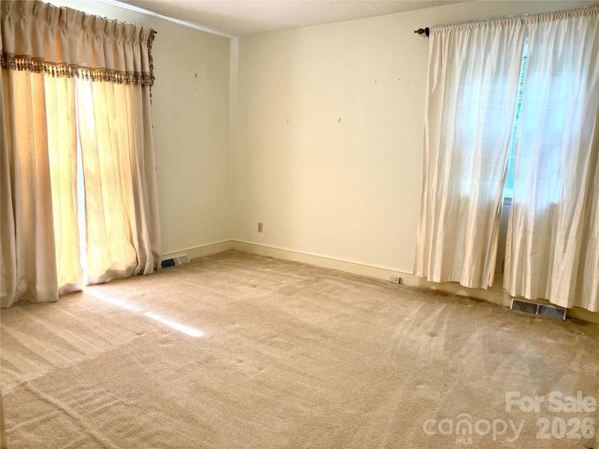 5500 Saddlewood Lane, Mint Hill, NC 28227.  MLS# CAR4382931, YatesRealty ID 31815. Bedrooms are all spacious.