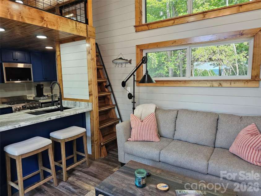 171 Duff Cove Road, Brevard, NC 28712.  MLS# CAR4390871, YatesRealty ID 31816. 