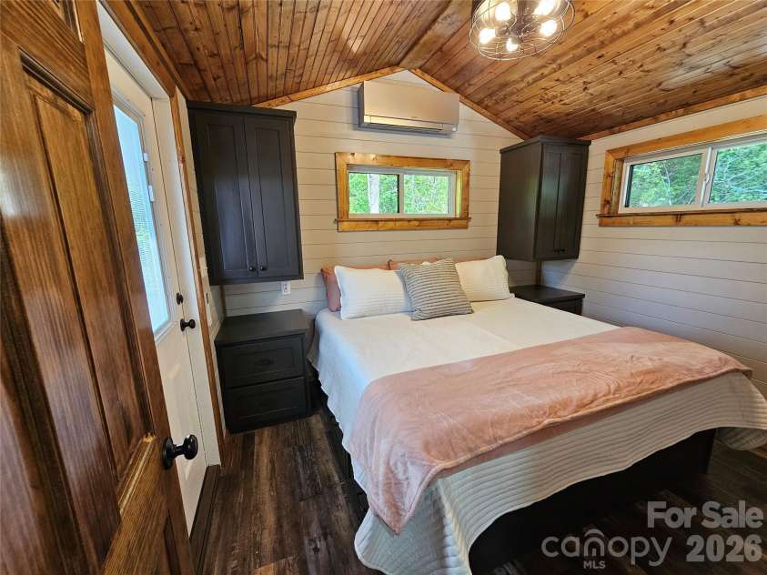 171 Duff Cove Road, Brevard, NC 28712.  MLS# CAR4390871, YatesRealty ID 31816. 