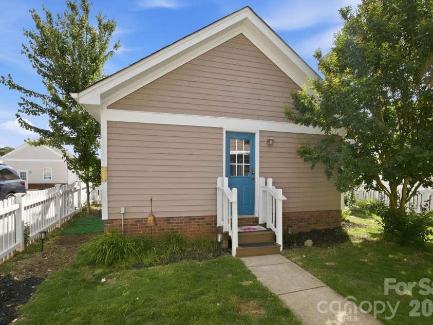 191 Lilac Mist Loop, Mooresville, NC 28115.  MLS# CAR4381636, YatesRealty ID 31819. 