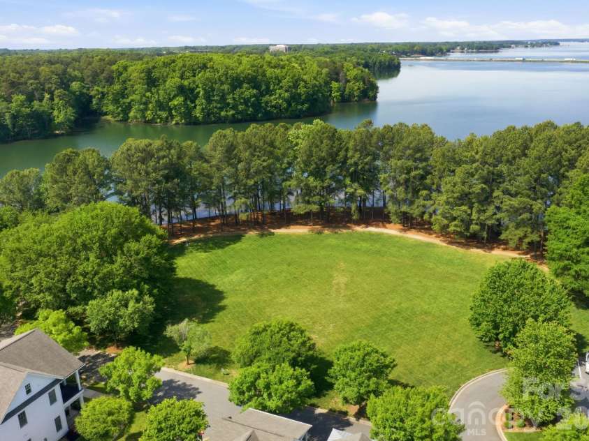 191 Lilac Mist Loop, Mooresville, NC 28115.  MLS# CAR4381636, YatesRealty ID 31819. 