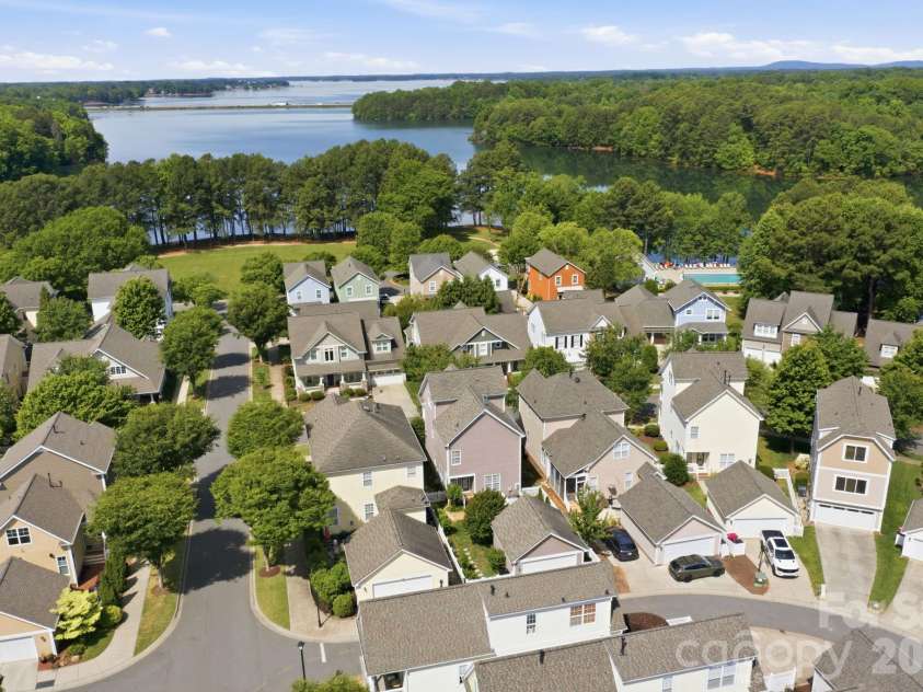 191 Lilac Mist Loop, Mooresville, NC 28115.  MLS# CAR4381636, YatesRealty ID 31819. 
