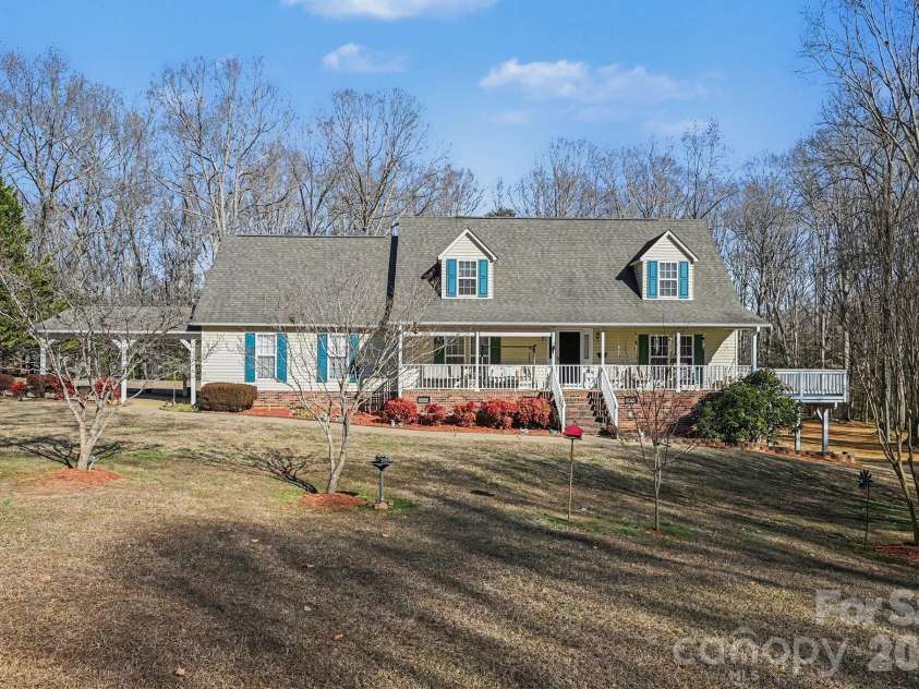 162 Terry Lane Drive, Dallas, NC 28034.  MLS# CAR4338618, YatesRealty ID 3182. 
