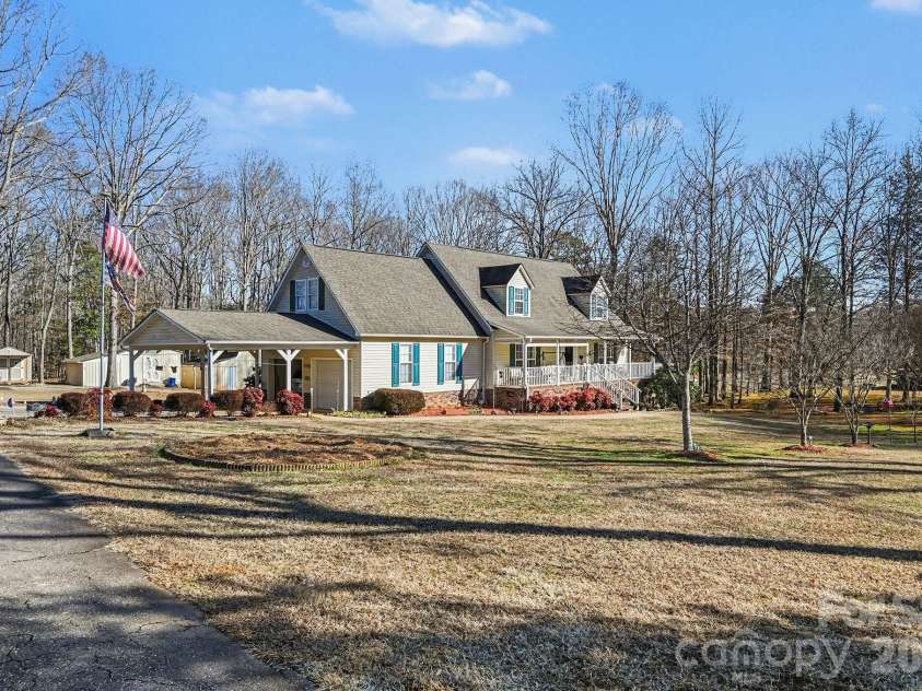 162 Terry Lane Drive, Dallas, NC 28034.  MLS# CAR4338618, YatesRealty ID 3182. 
