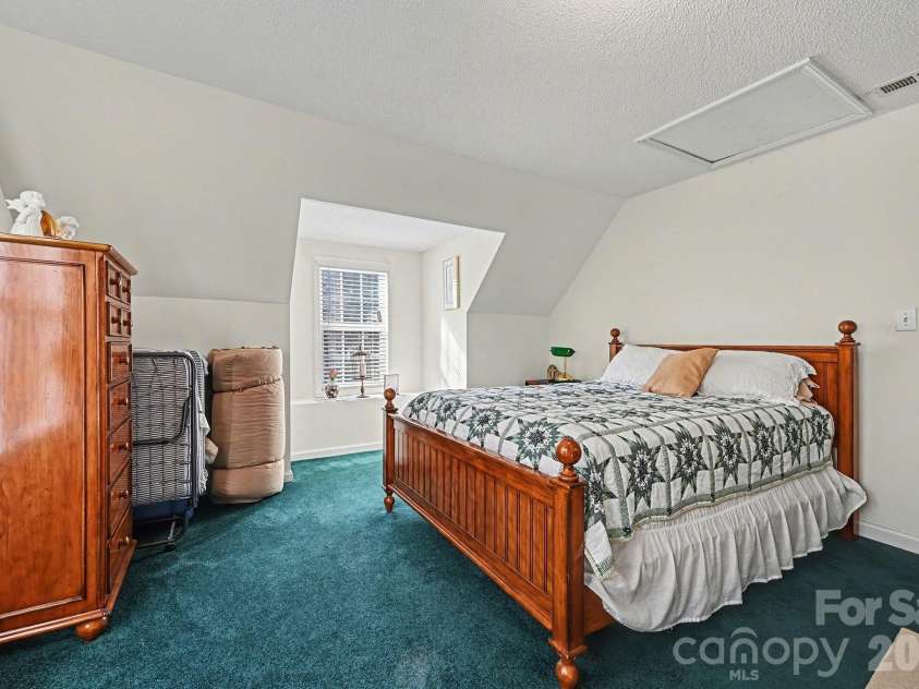 162 Terry Lane Drive, Dallas, NC 28034.  MLS# CAR4338618, YatesRealty ID 3182. 