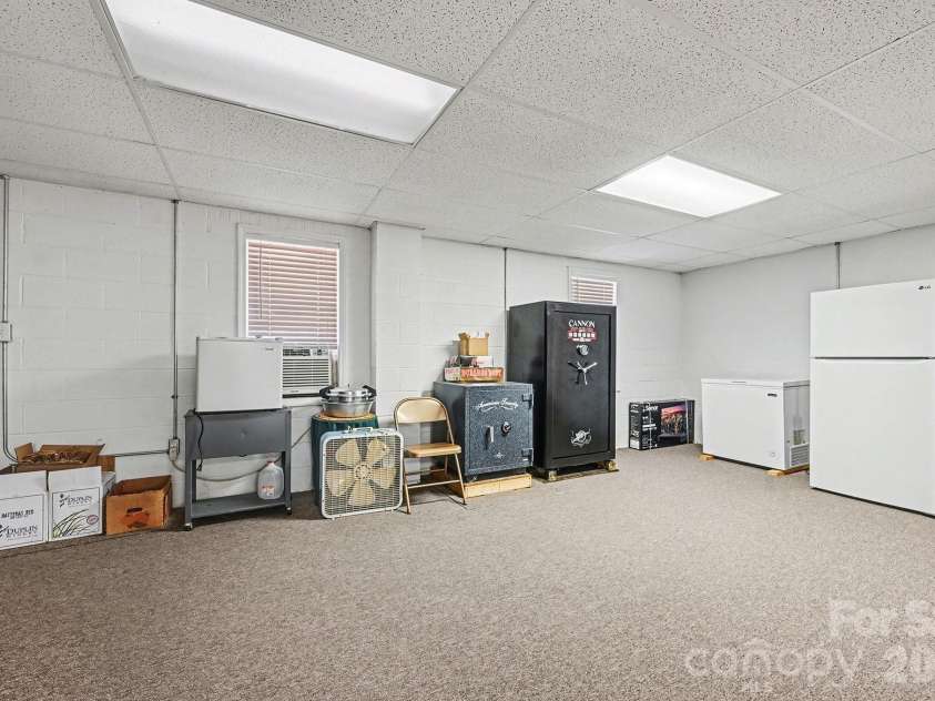 162 Terry Lane Drive, Dallas, NC 28034.  MLS# CAR4338618, YatesRealty ID 3182. 