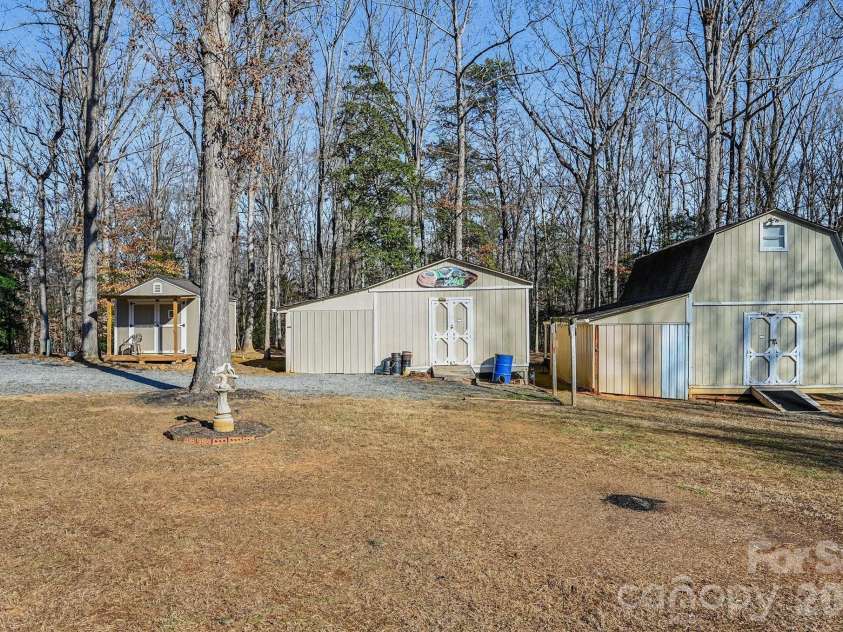 162 Terry Lane Drive, Dallas, NC 28034.  MLS# CAR4338618, YatesRealty ID 3182. 