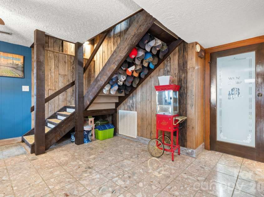 2184 Pine Mountain Drive, Connelly Springs, NC 28612.  MLS# CAR4354781, YatesRealty ID 3182. 