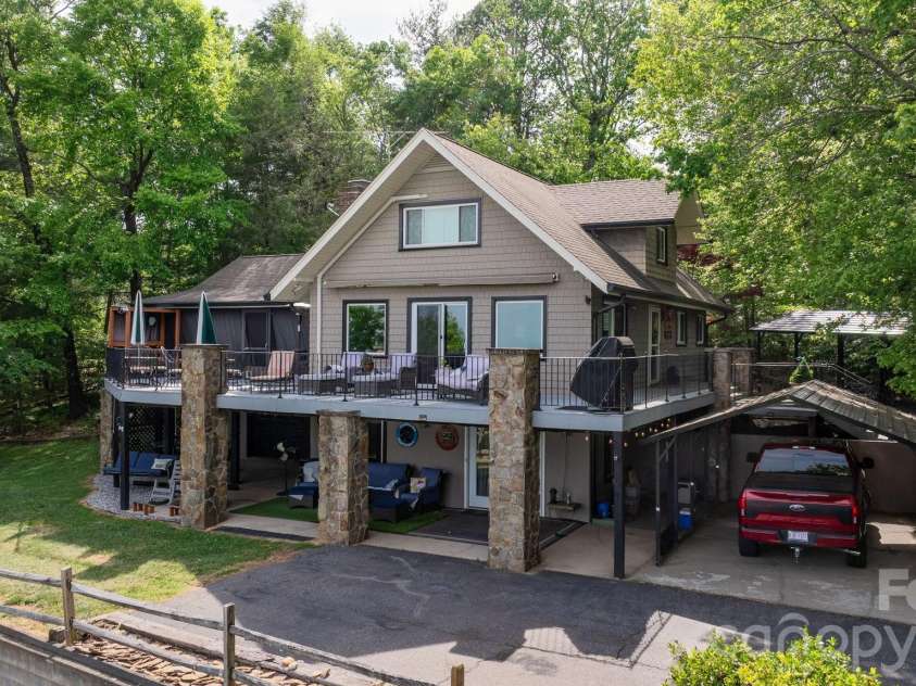 2184 Pine Mountain Drive, Connelly Springs, NC 28612.  MLS# CAR4354781, YatesRealty ID 3182. 
