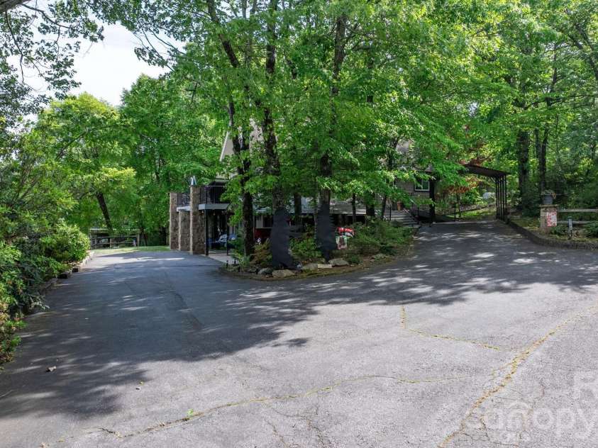 2184 Pine Mountain Drive, Connelly Springs, NC 28612.  MLS# CAR4354781, YatesRealty ID 3182. 