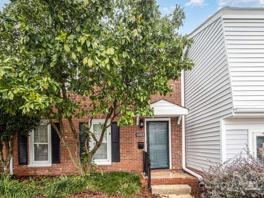 8017 Regent Park Lane, Charlotte, NC 28210.  MLS# CAR4186144, YatesRealty ID 3182. 