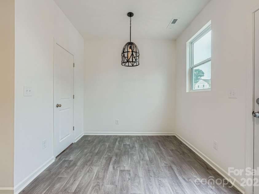 3027 Howell Mill Road, Charlotte, NC 28208.  MLS# CAR4255267, YatesRealty ID 31820. 